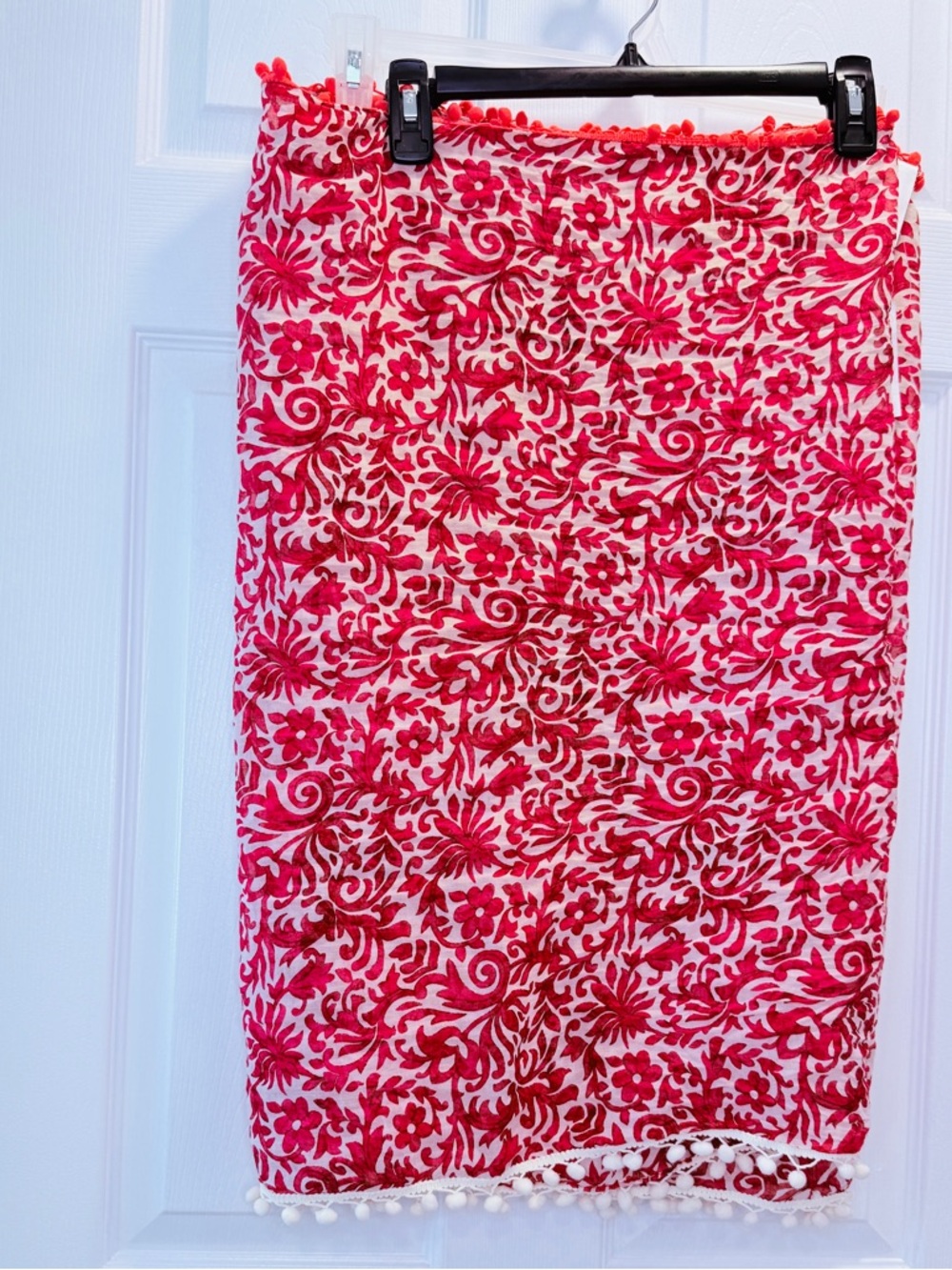 NWT Ann Taylor Red Floral Infinity Scarf or Swim Sarong Cover-Up